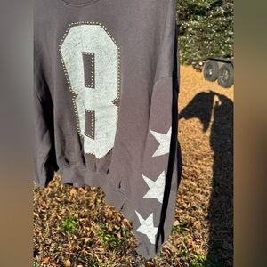 Vinyl icons sweatshirt